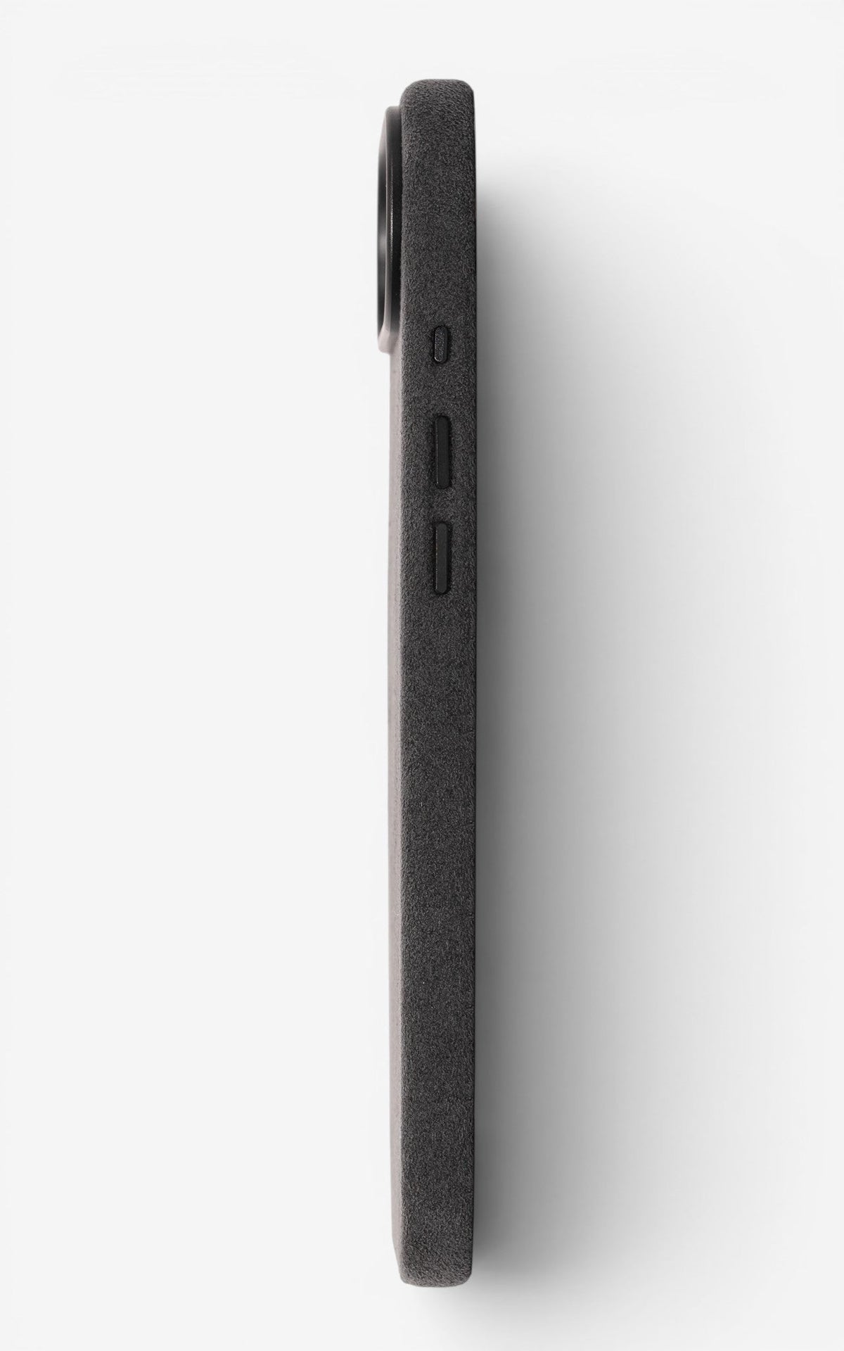 iPhone Case Alcantara 17 Air Dark Grey Seite rechts#Modell_iPhone 17 Air&Farbe_Dark Grey