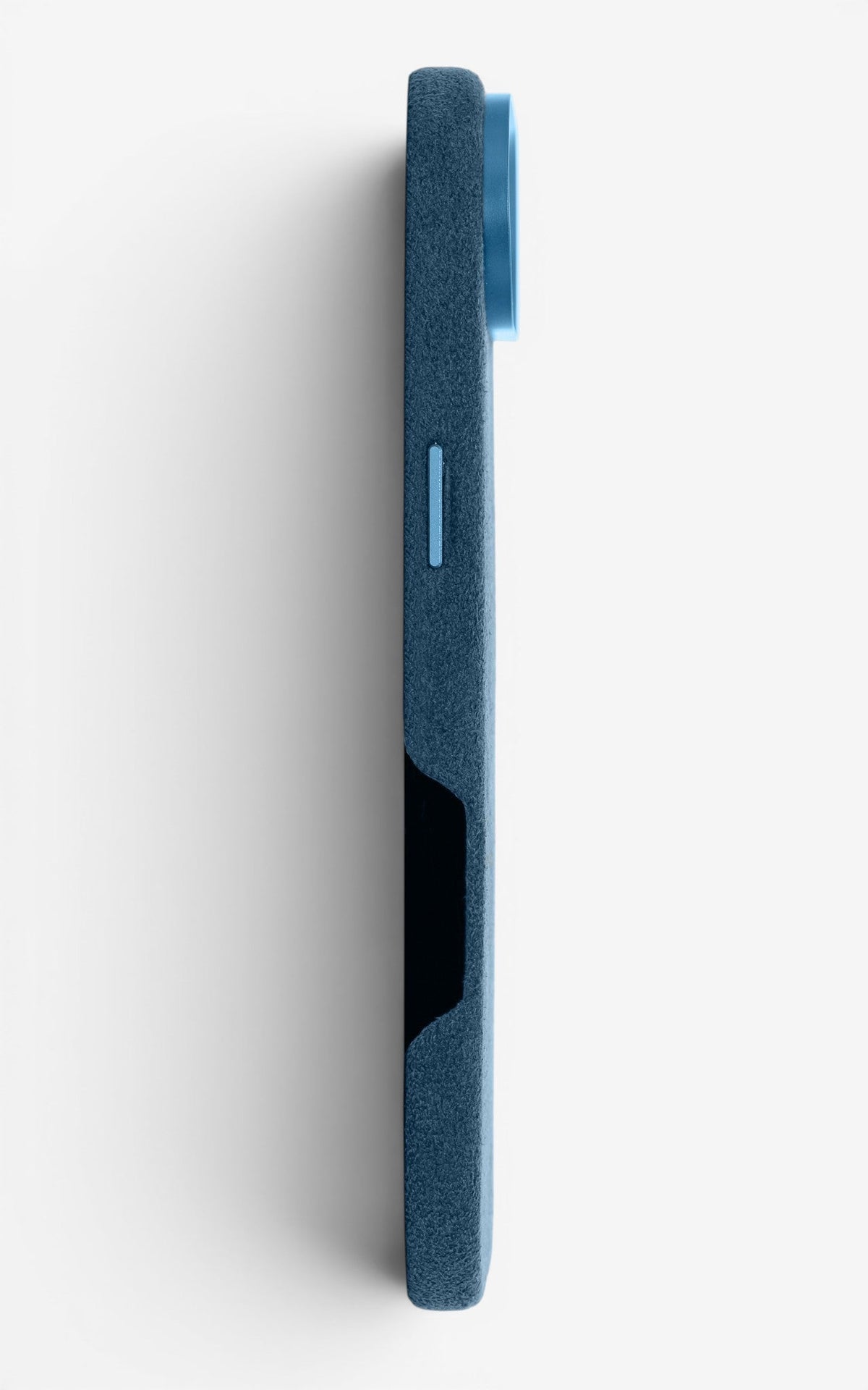 iPhone Case Alcantara 17 Air Blue Seite links#Modell_iPhone 17 Air&Farbe_Blue