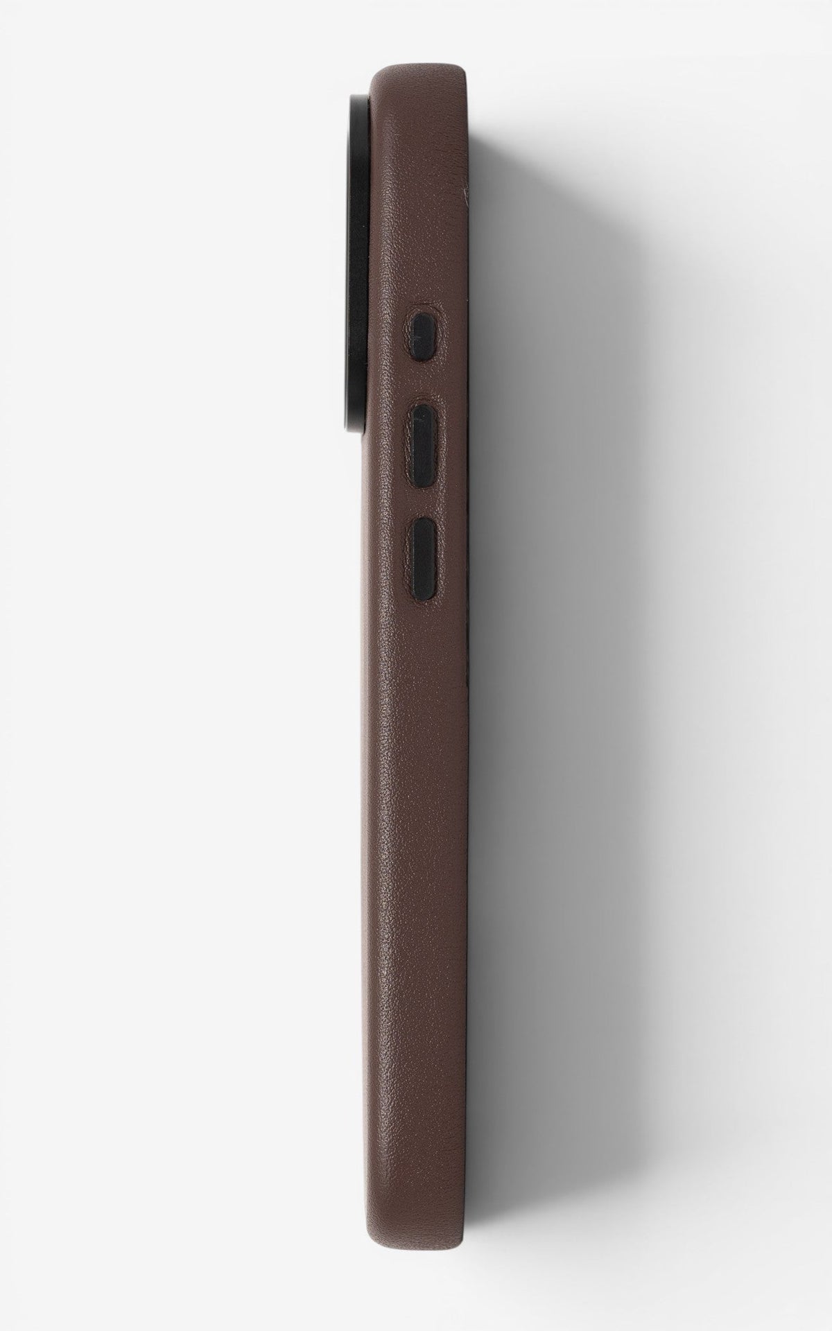iPhone Case Leather 17 Pro Brown Seite rechts#Modell_iPhone 17 Pro&Farbe_Brown