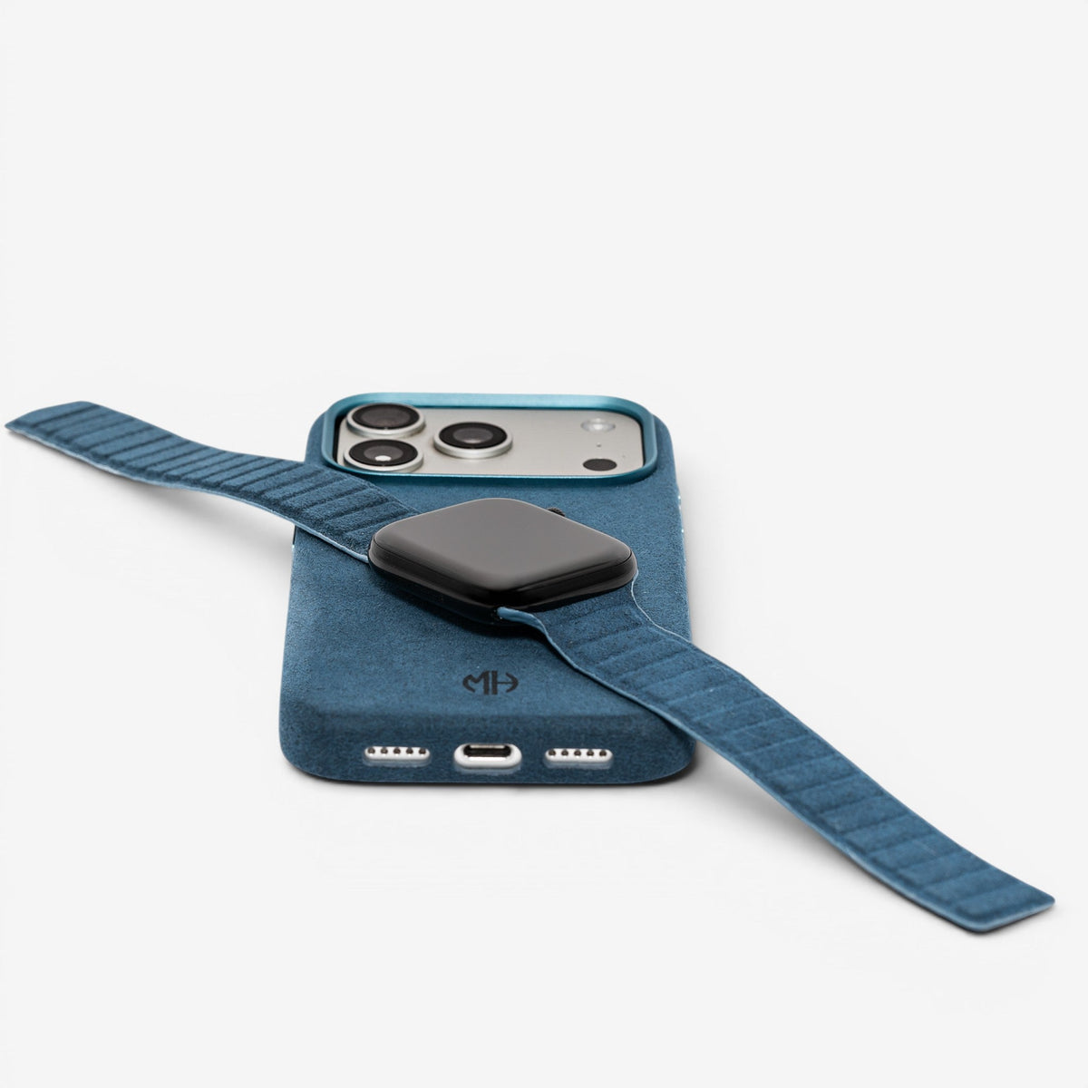 Apple Watch Band Alcantara Blue am Handgelenk#Farbe_Blue